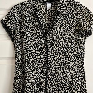 Jones NY medium short sleeve blouse